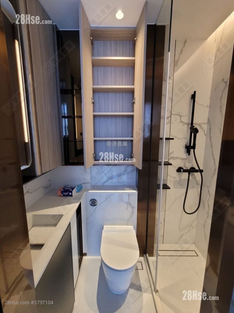 Eight Southpark Rental 1 Bedroom , 1 Bathroom 258 ft²