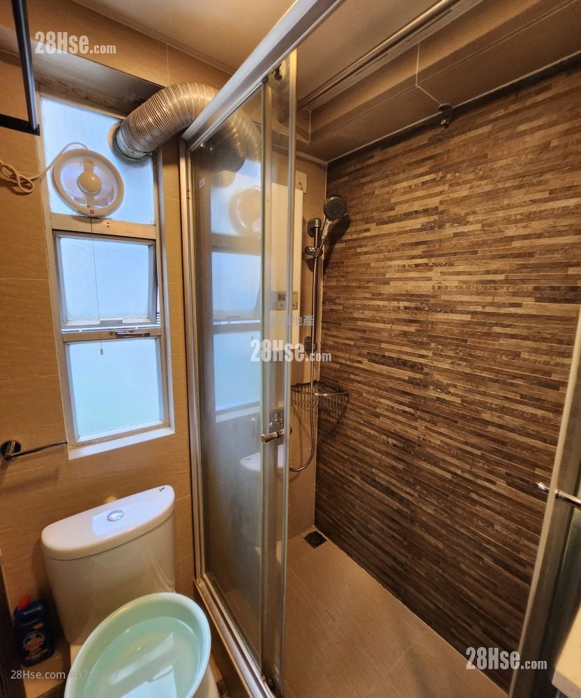 Tonnochy Towers Sell 2 Bedrooms , 1 Bathroom 367 ft²