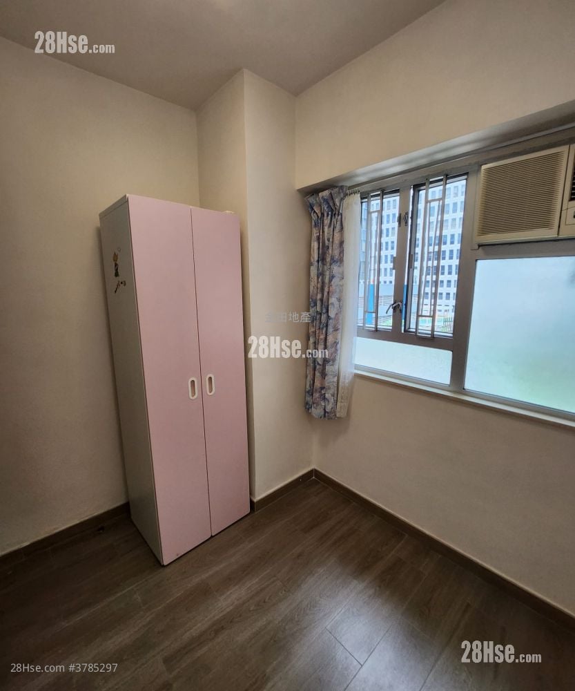 Tonnochy Towers Sell 2 Bedrooms , 1 Bathroom 367 ft²