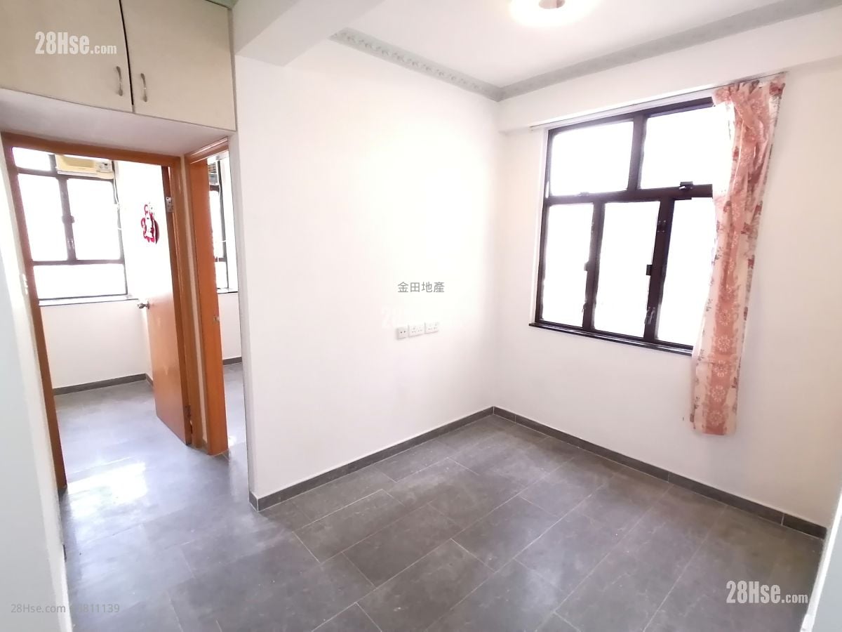 Jade Field Garden Rental 2 Bedrooms , 1 Bathroom 403 ft²