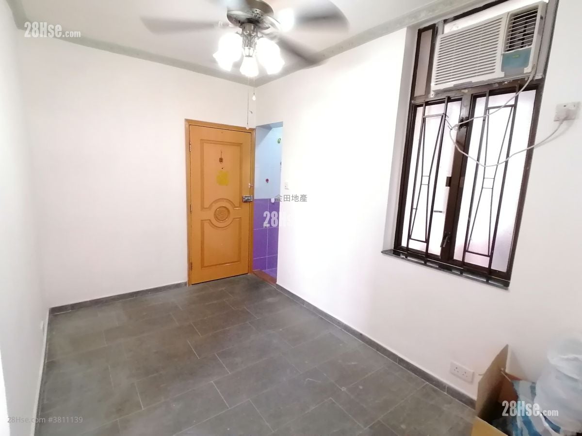 Jade Field Garden Rental 2 Bedrooms , 1 Bathroom 403 ft²