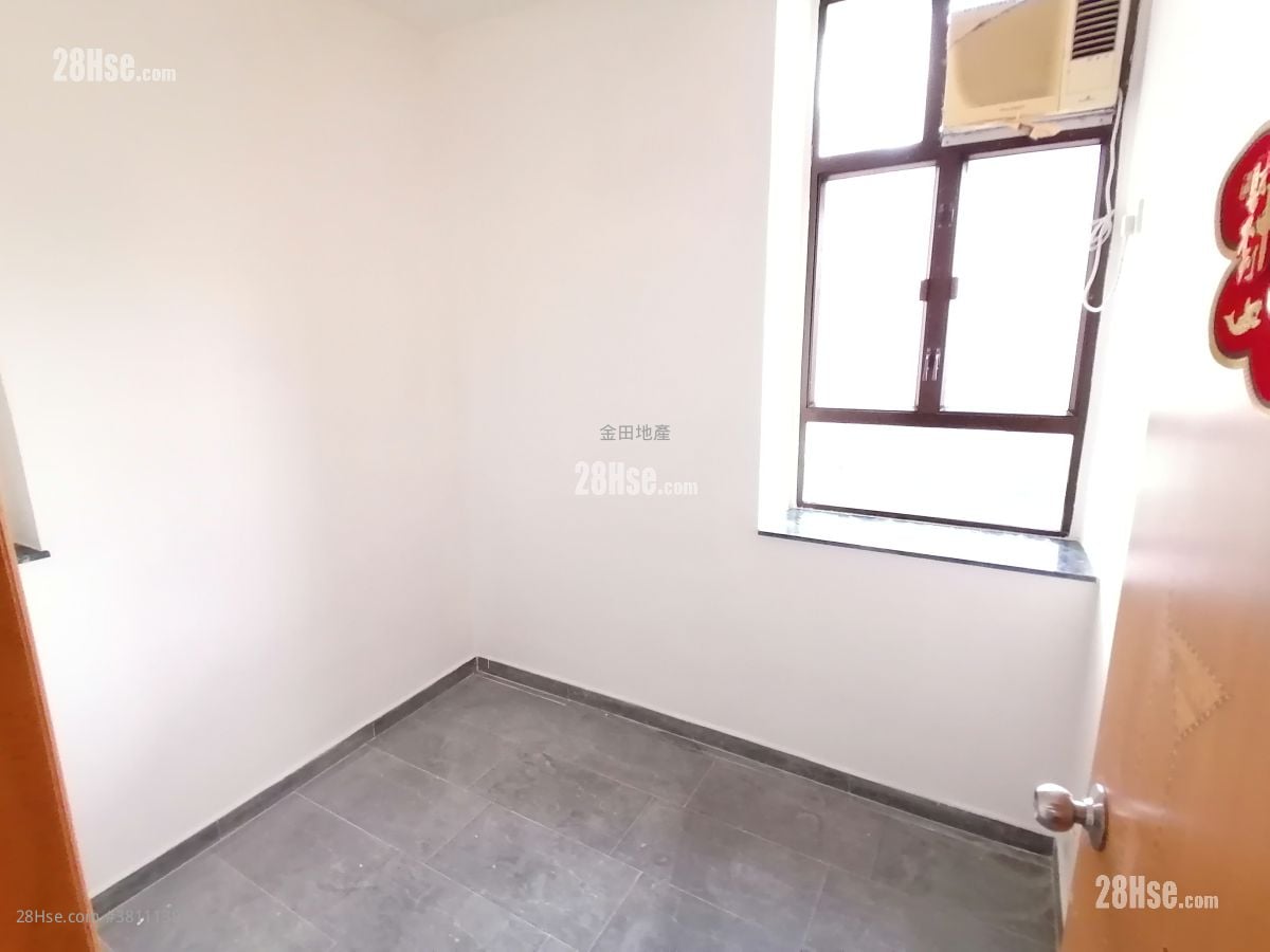 Jade Field Garden Rental 2 Bedrooms , 1 Bathroom 403 ft²