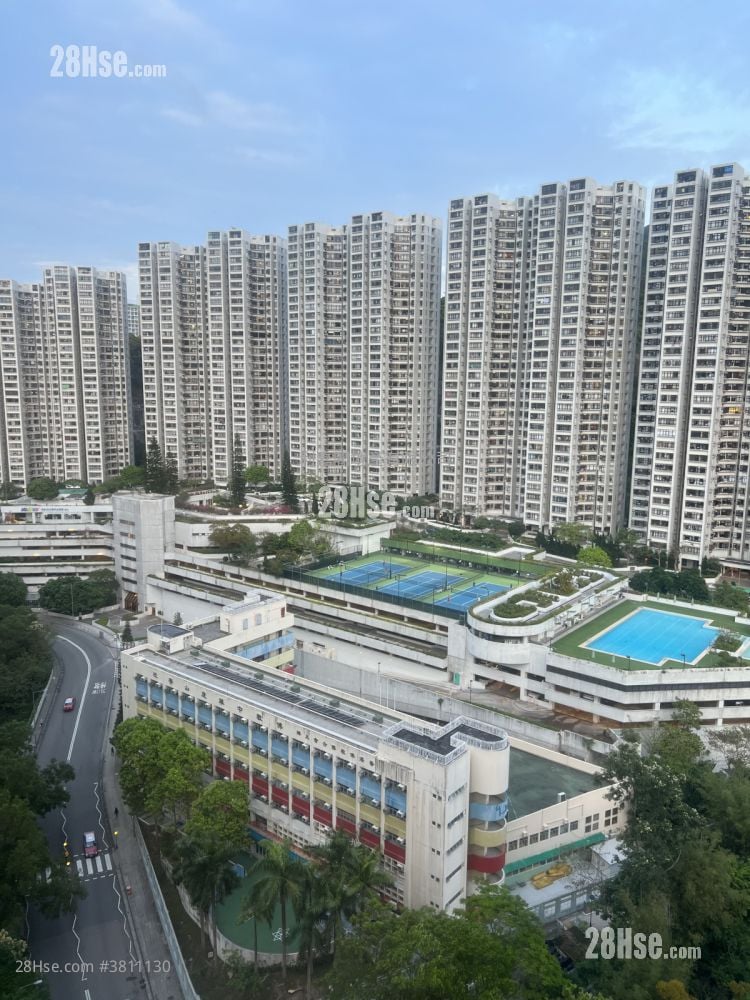 Mount Parker Lodge Sell 3 Bedrooms , 2 Bathrooms 720 ft²