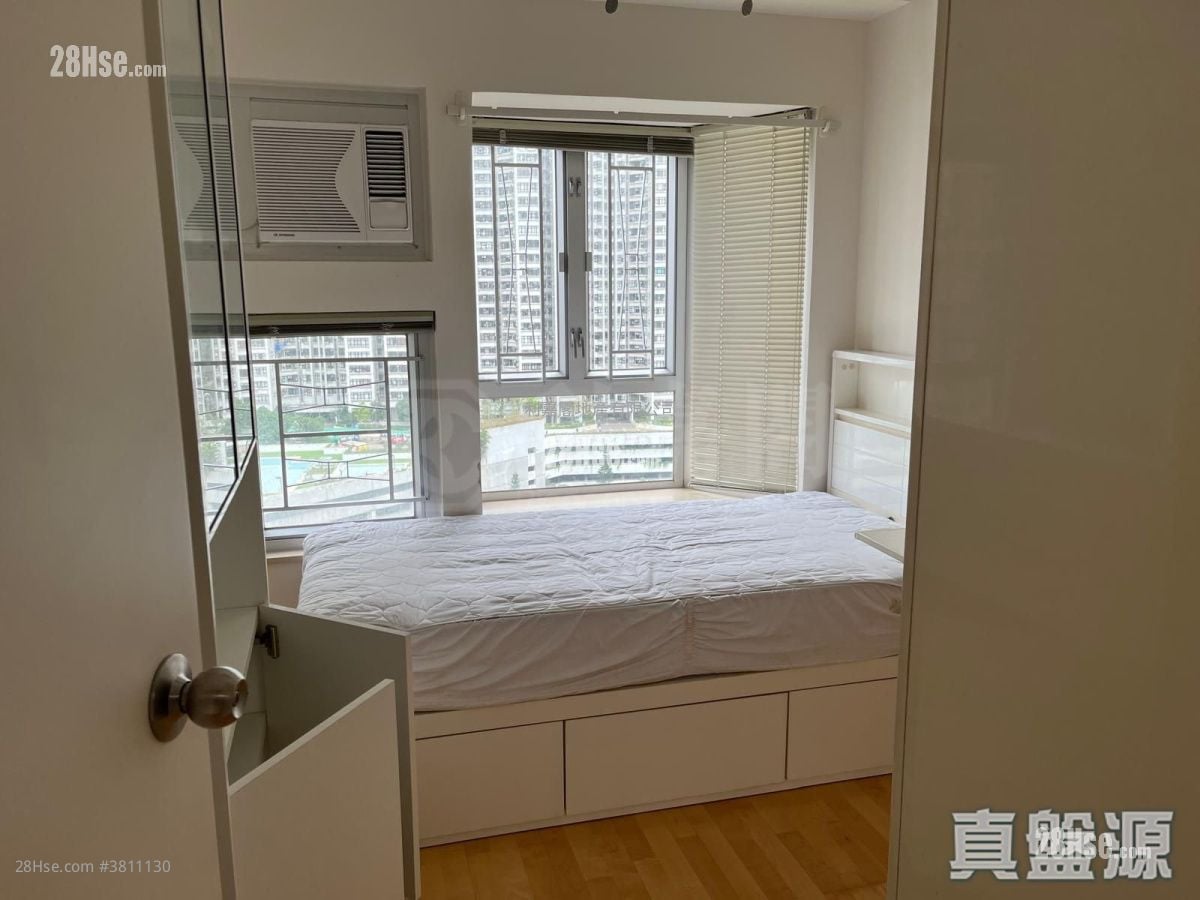 Mount Parker Lodge Sell 3 Bedrooms , 2 Bathrooms 720 ft²