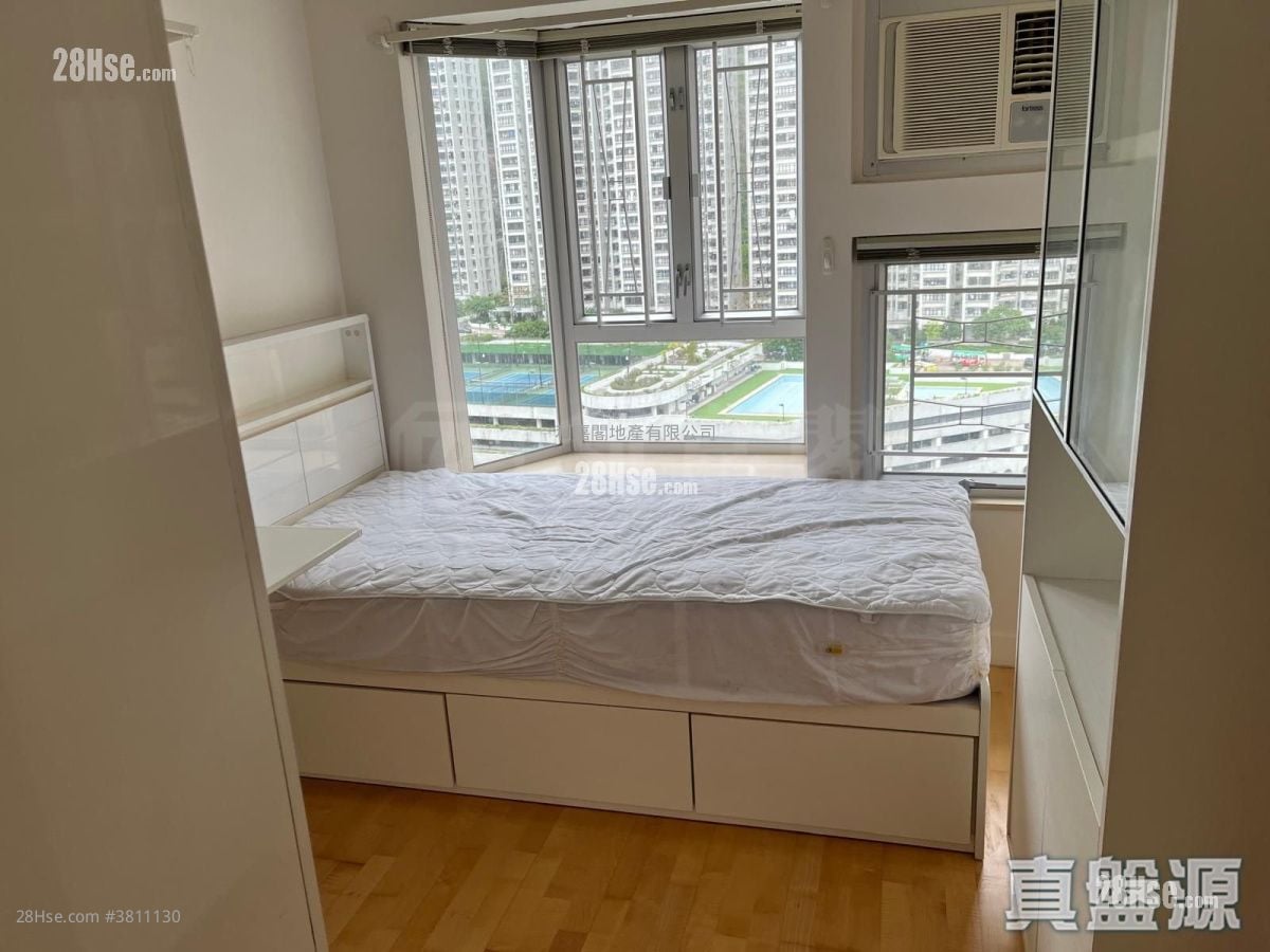 Mount Parker Lodge Sell 3 Bedrooms , 2 Bathrooms 720 ft²