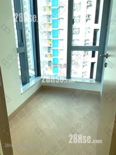 维港滙 售盘 3 房 797 平方尺