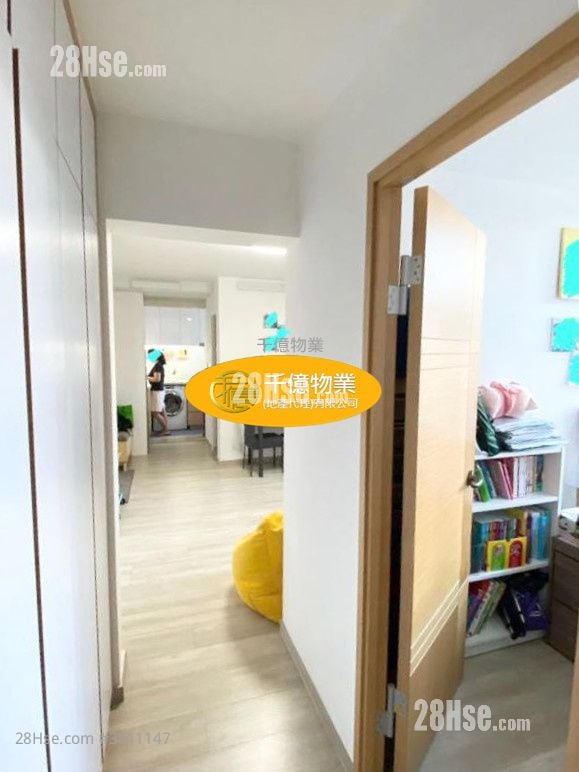 Yee Ching Court Sell 3 Bedrooms 635 ft²