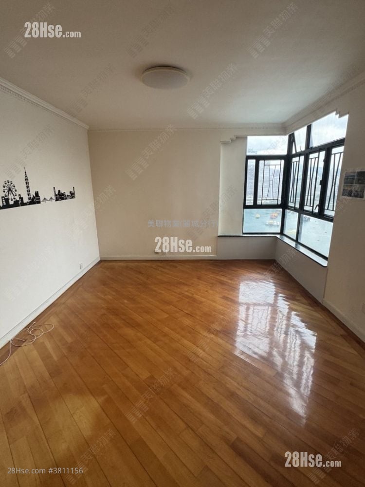 Bayview Garden Sell 3 Bedrooms 708 ft²