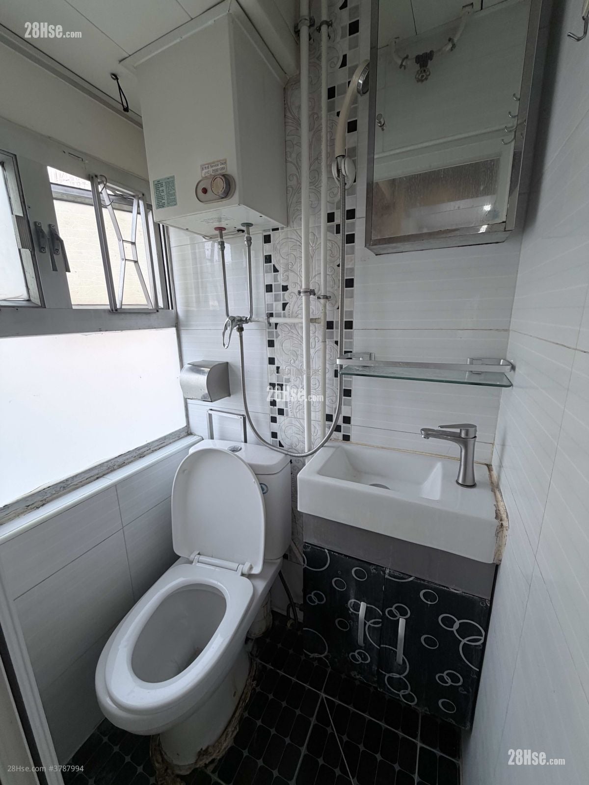 Chinese Mansion Rental 135 ft²