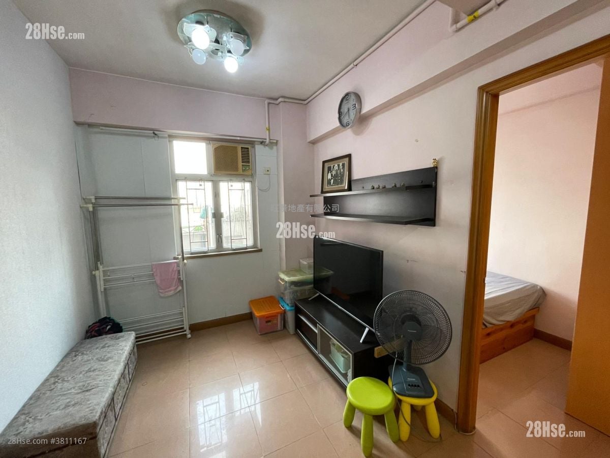 Metro Mansion Sell 2 Bedrooms 313 ft²