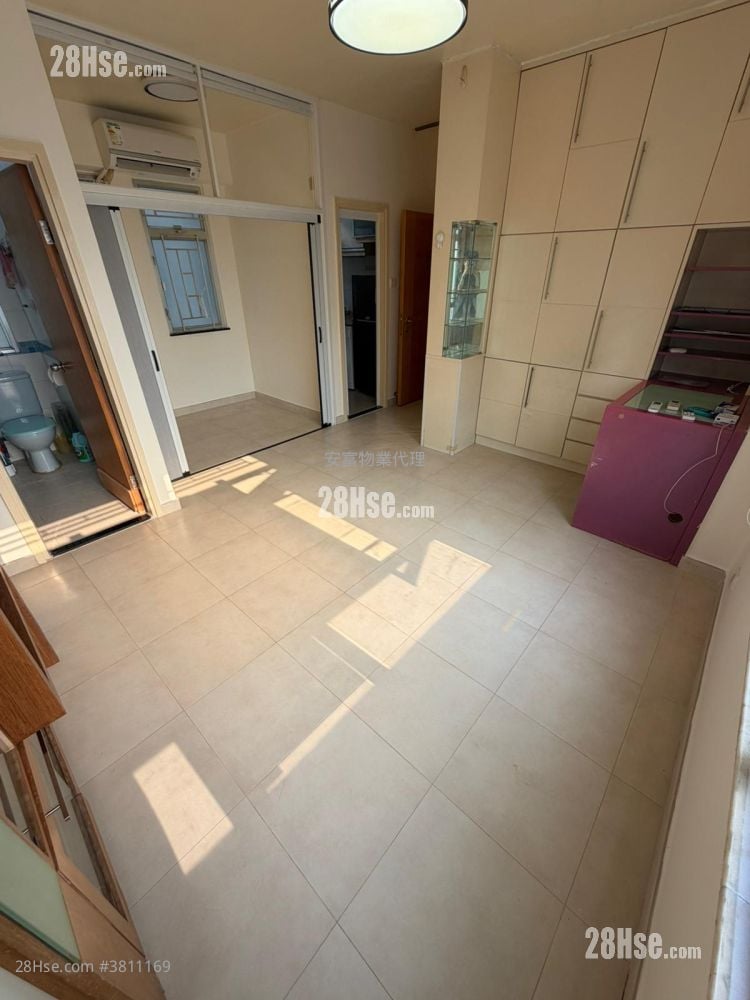 Tai Po Centre Rental 3 Bedrooms 462 ft²