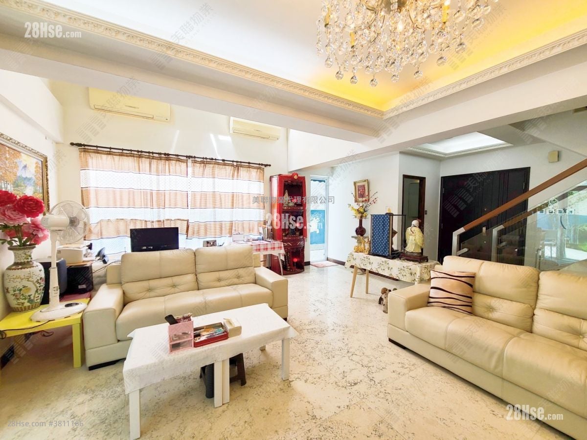 Royal Palms Sell 3 Bedrooms , 3 Bathrooms 1,495 ft²