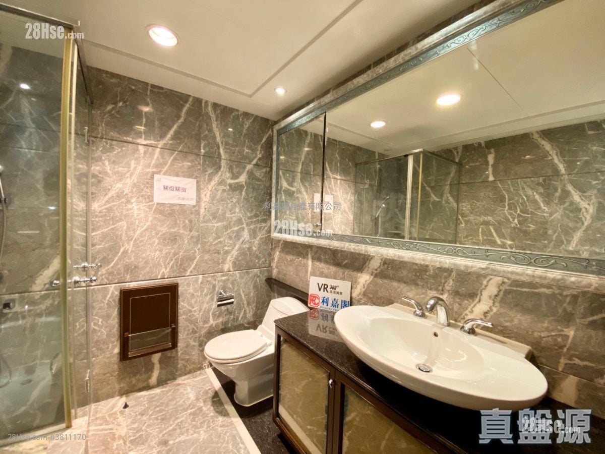 The Arch Sell 3 Bedrooms , 2 Bathrooms 1,017 ft²