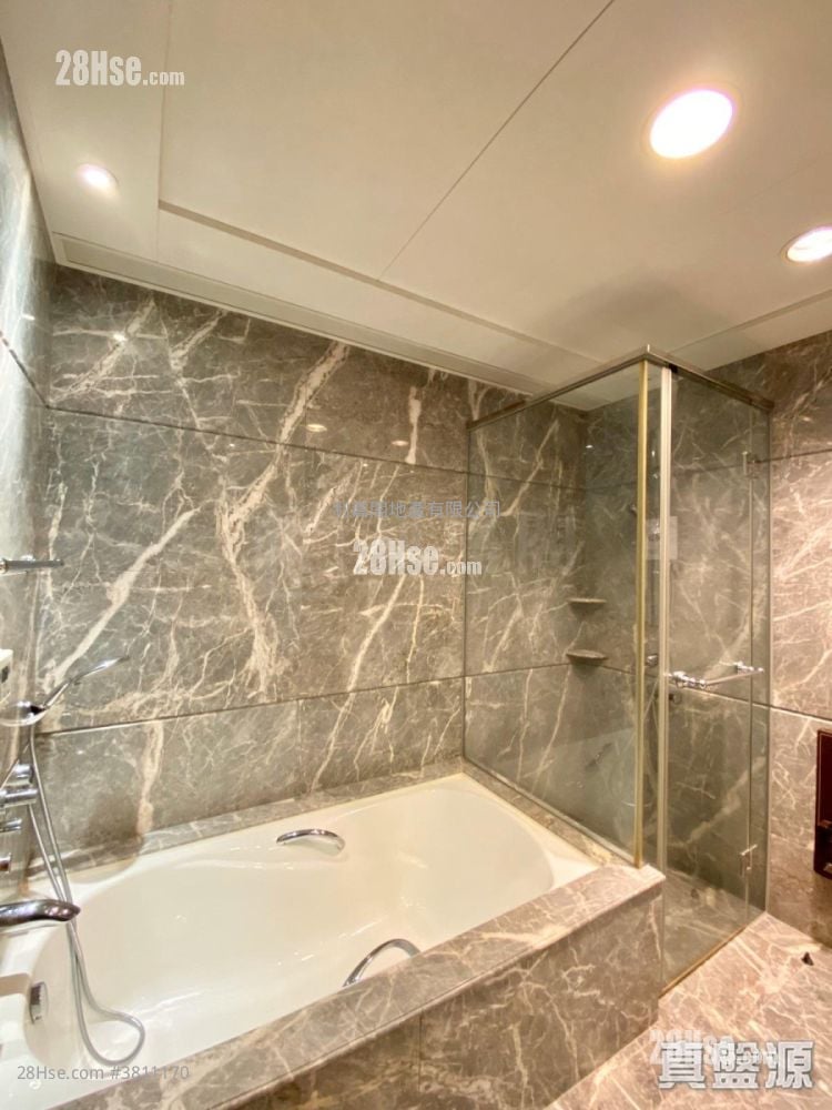 The Arch Sell 3 Bedrooms , 2 Bathrooms 1,017 ft²