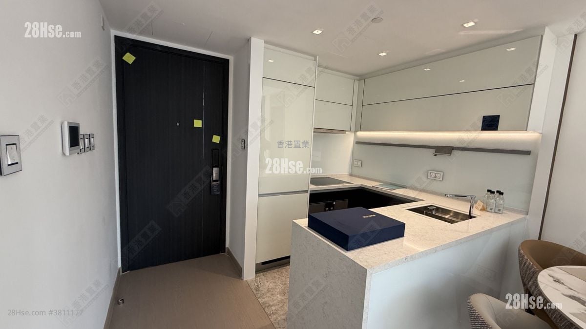 厨房: 港岛南岸 售盘 2 房 , 1 浴室 538 平方尺