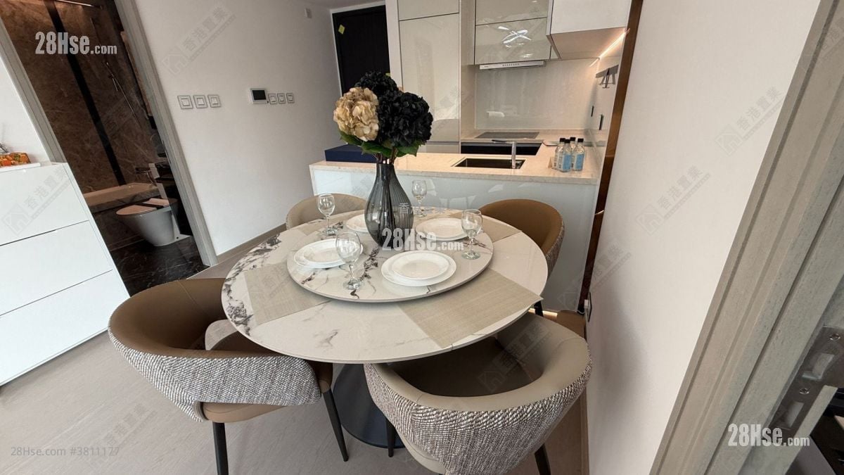 厅: 港岛南岸 售盘 2 房 , 1 浴室 538 平方尺