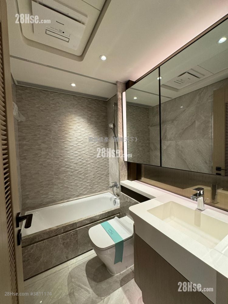 蔚蓝东岸 租盘 2 房 , 1 浴室 450 平方尺