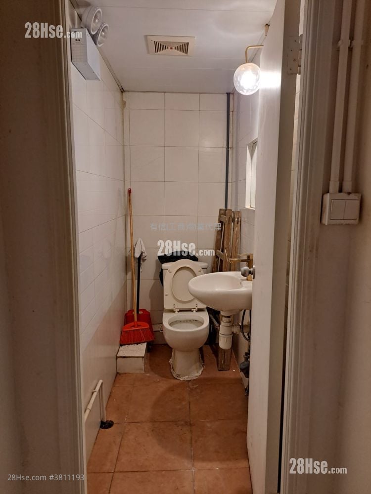 恒昌工厂大厦 租盘 1 厕所