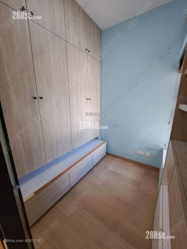 H Cube Sell 2 Bedrooms , 1 Bathroom 395 ft²