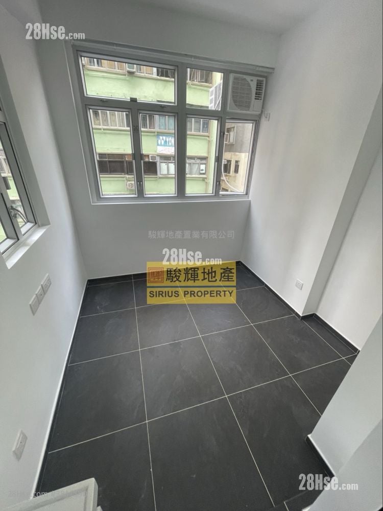 龍飛大廈 租盤 180 平方呎