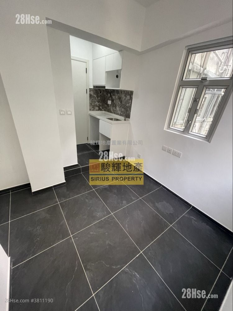 龍飛大廈 租盤 180 平方呎