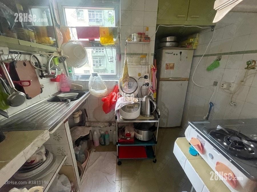 美孚新邨 售盤 2 房 , 1 浴室 556 平方呎