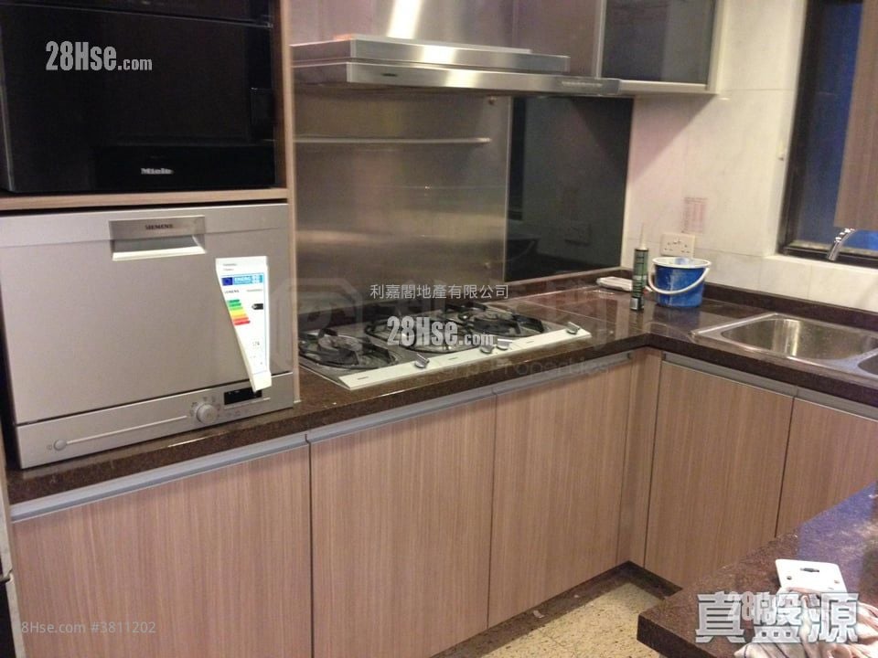 凱旋門 售盤 3 房 , 2 浴室 791 平方呎