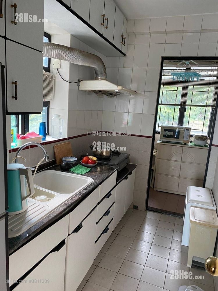 廚房: 恆麗園 售盤 3 房 , 2 浴室 680 平方呎