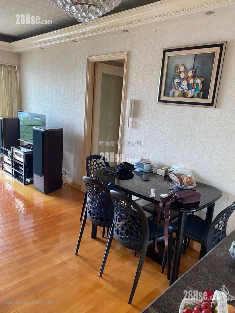 廳: 恆麗園 售盤 3 房 , 2 浴室 680 平方呎