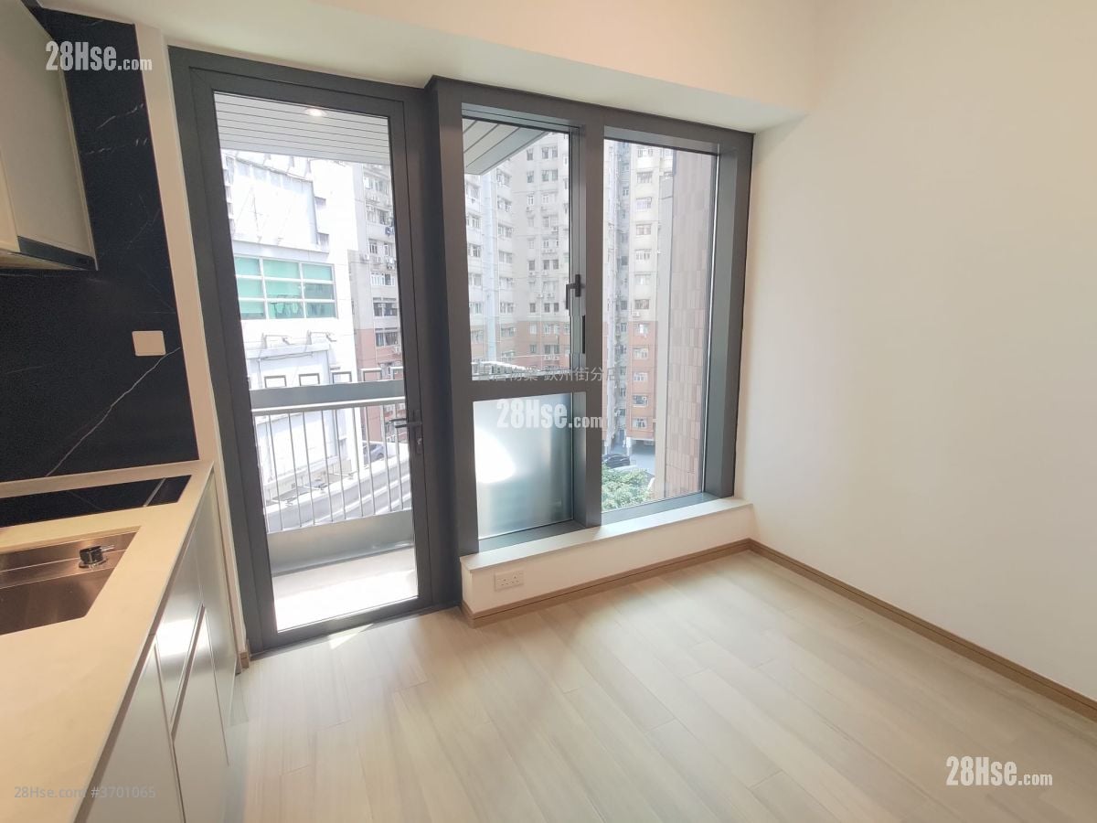 Uptify Sell Studio , 1 Bathroom 172 ft²