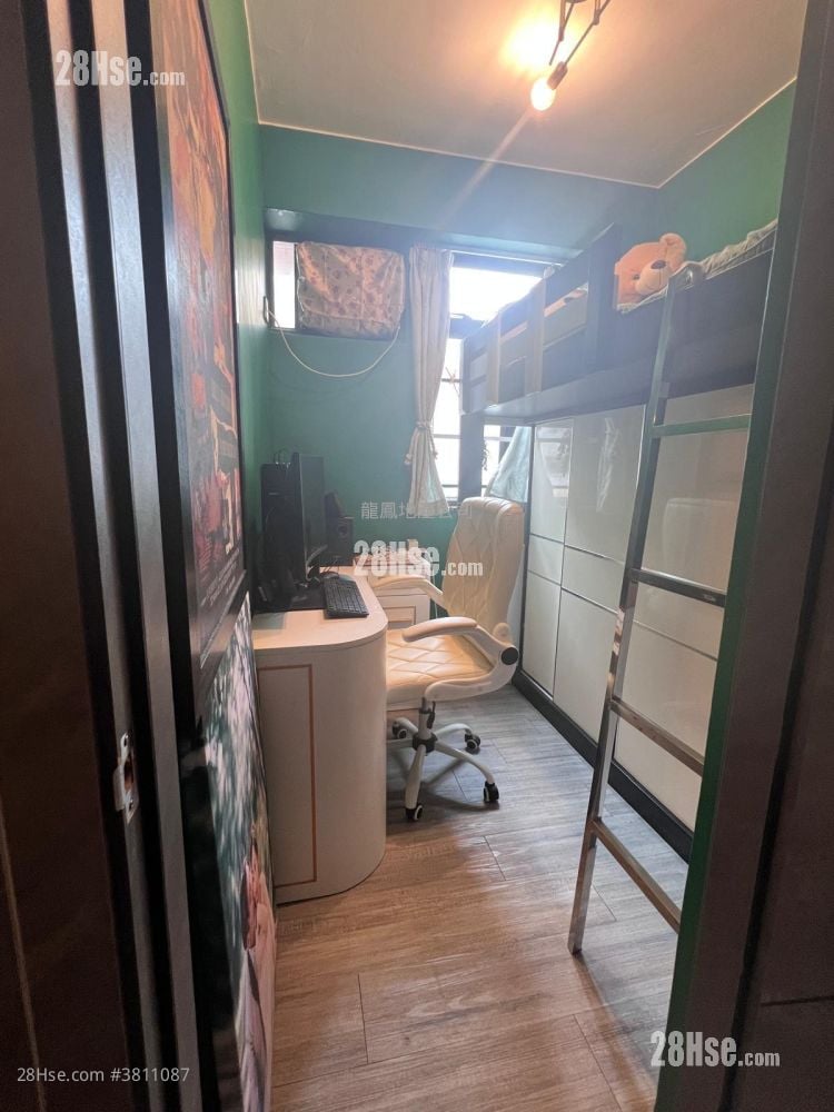 福駿閣 售盤 2 房 , 1 浴室 352 平方呎