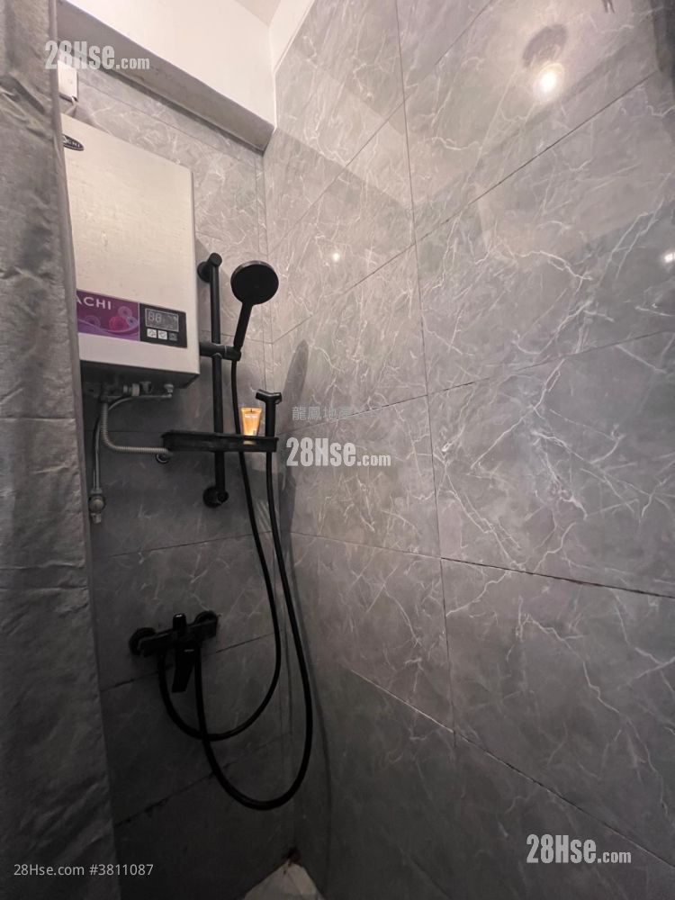 福駿閣 售盤 2 房 , 1 浴室 352 平方呎