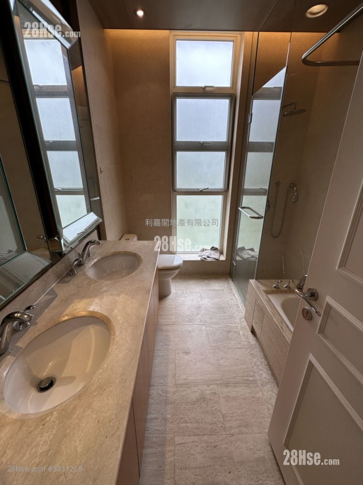 晉名峰 售盤 4 房 , 3 浴室 1,607 平方呎