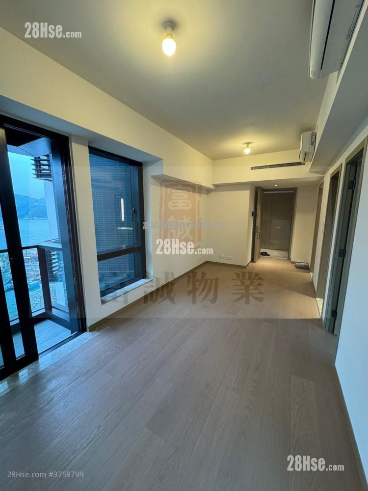 蔚蓝东岸 租盘 2 房 , 1 浴室 520 平方尺