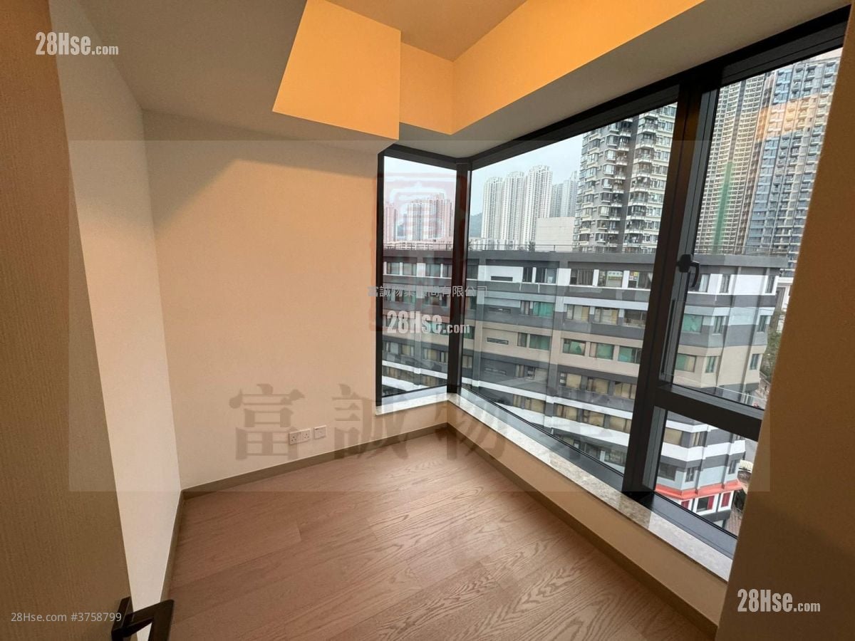 蔚蓝东岸 租盘 2 房 , 1 浴室 520 平方尺