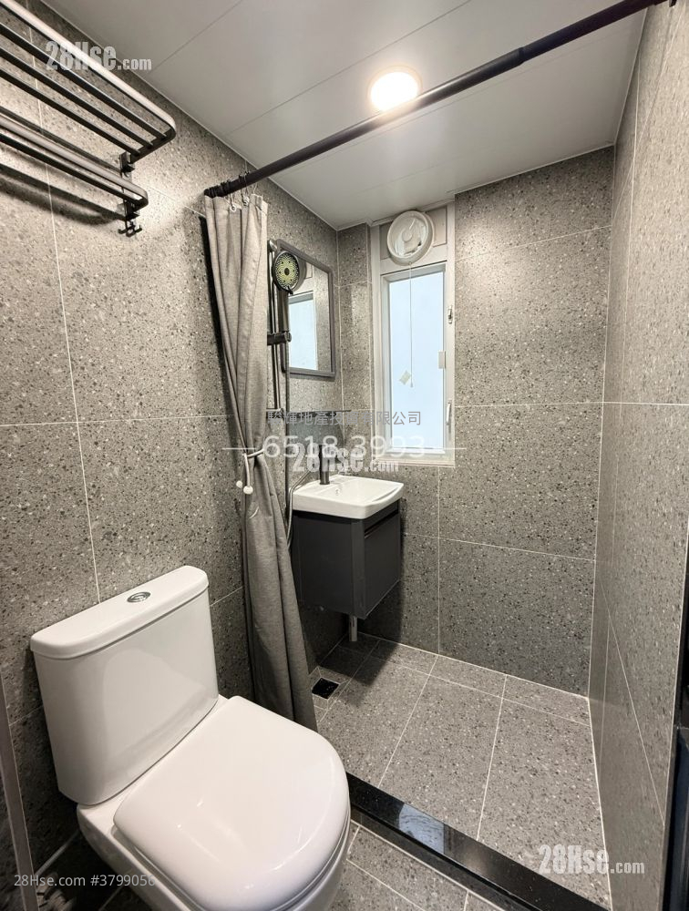 Wing Lee Building Rental Studio , 1 Bathroom 180 ft²