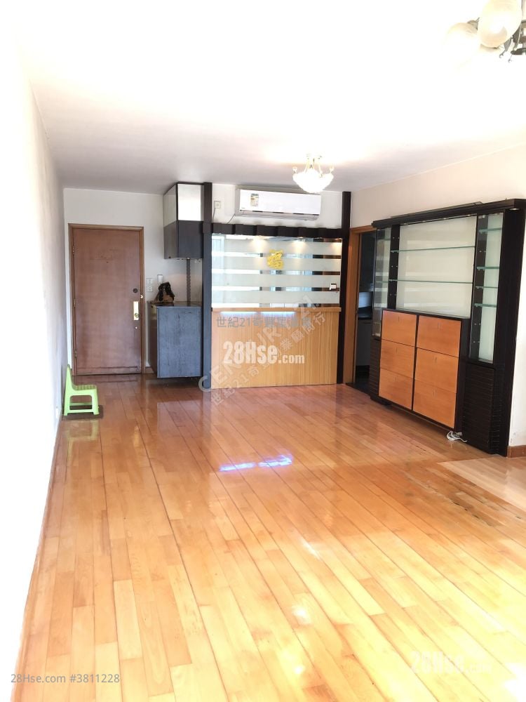 海典居 租盘 3 房 , 2 浴室 1,066 平方尺