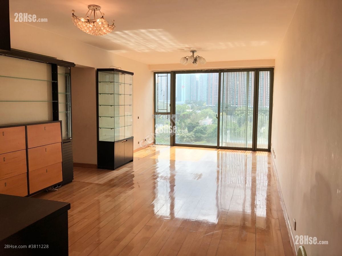 海典居 租盘 3 房 , 2 浴室 1,066 平方尺