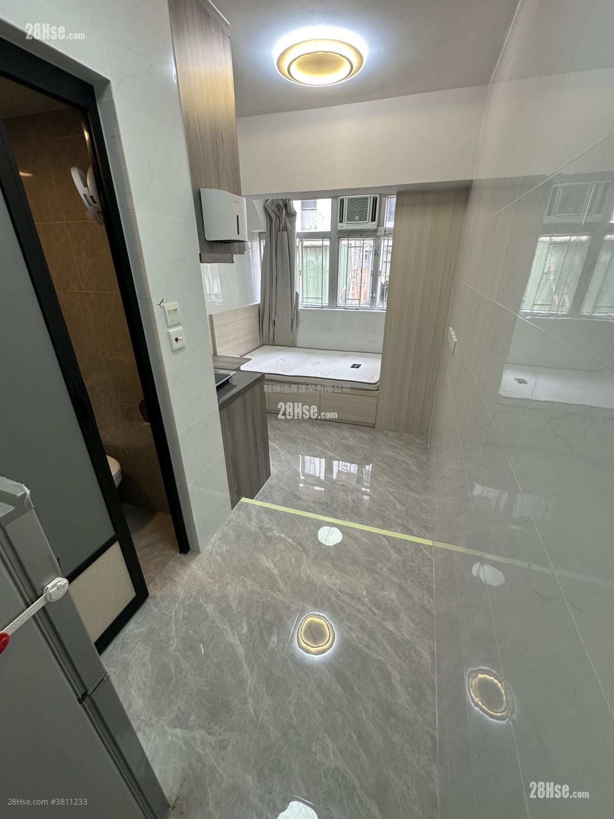 利興大樓 租盤 開放式間隔 , 1 浴室 180 平方呎