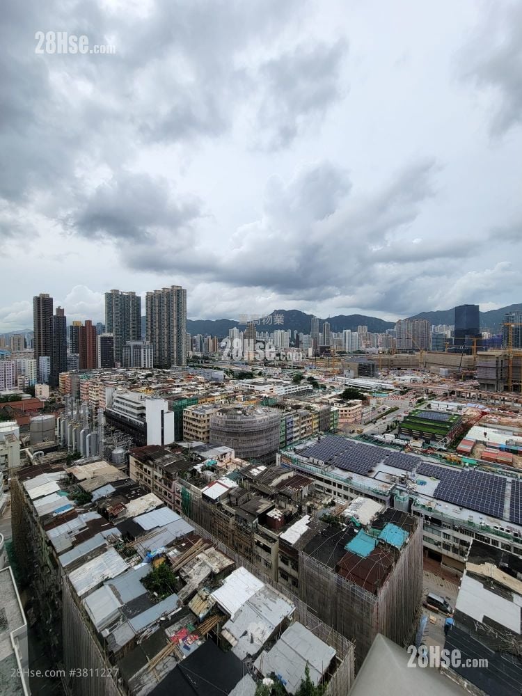 Grand Waterfront Rental 2 Bedrooms , 1 Bathroom 385 ft²