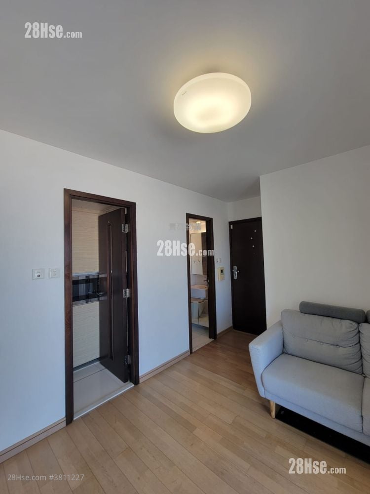 Grand Waterfront Rental 2 Bedrooms , 1 Bathroom 385 ft²