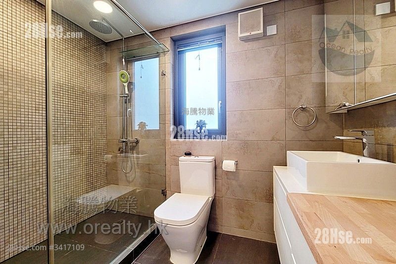 村屋 售盘 3 房 , 3 浴室 1,400 平方尺