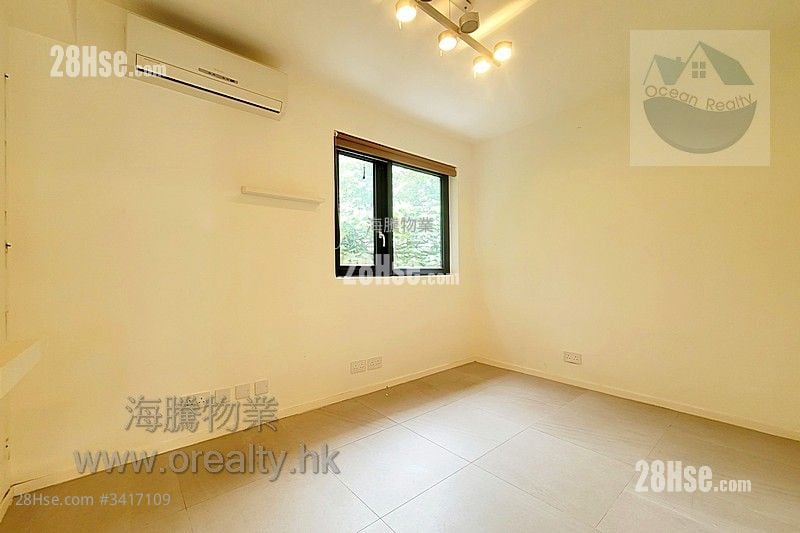 村屋 售盘 3 房 , 3 浴室 1,400 平方尺