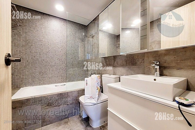 村屋 售盘 3 房 , 3 浴室 1,400 平方尺