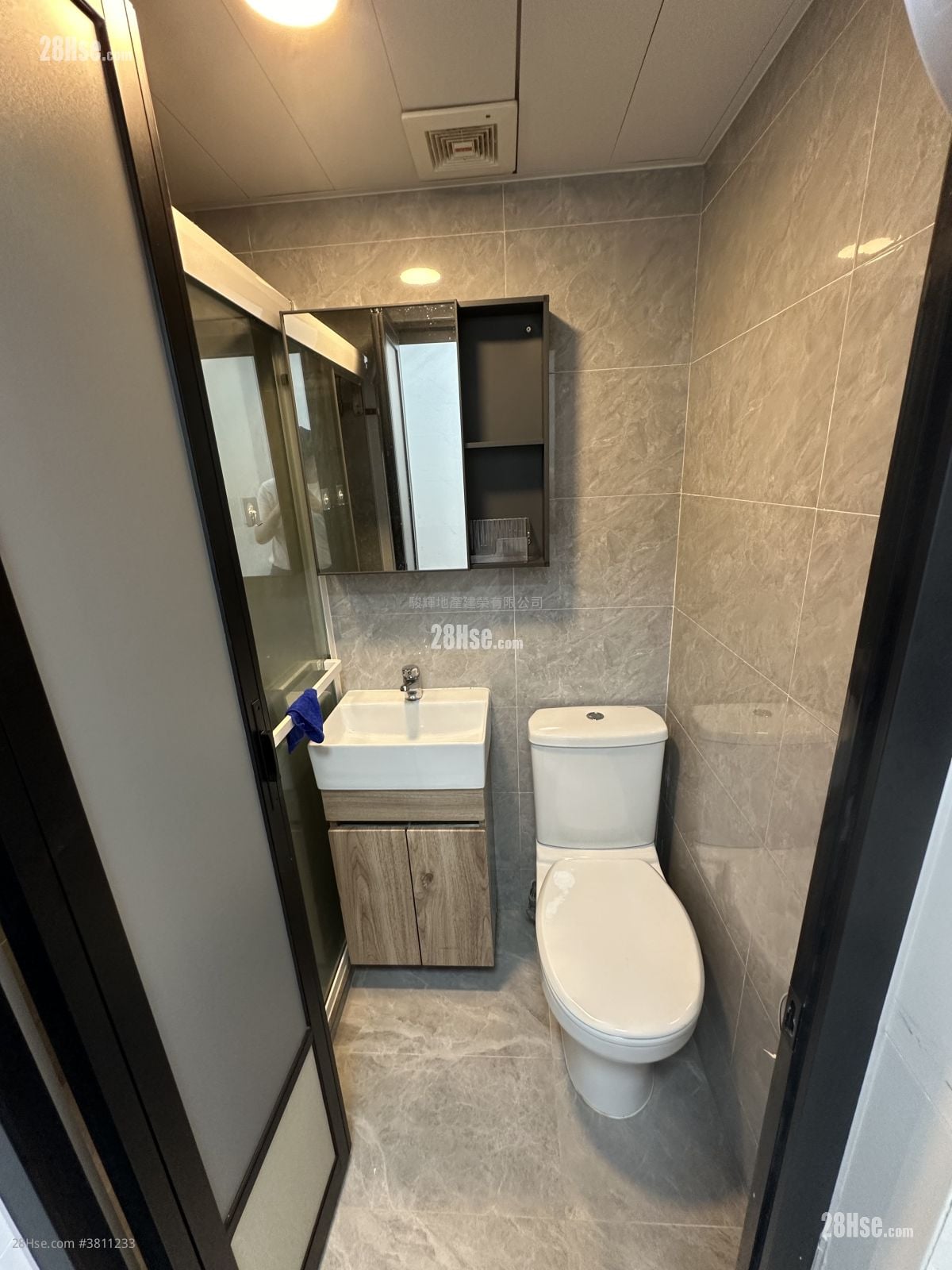 利興大樓 租盤 開放式間隔 , 1 浴室 180 平方呎