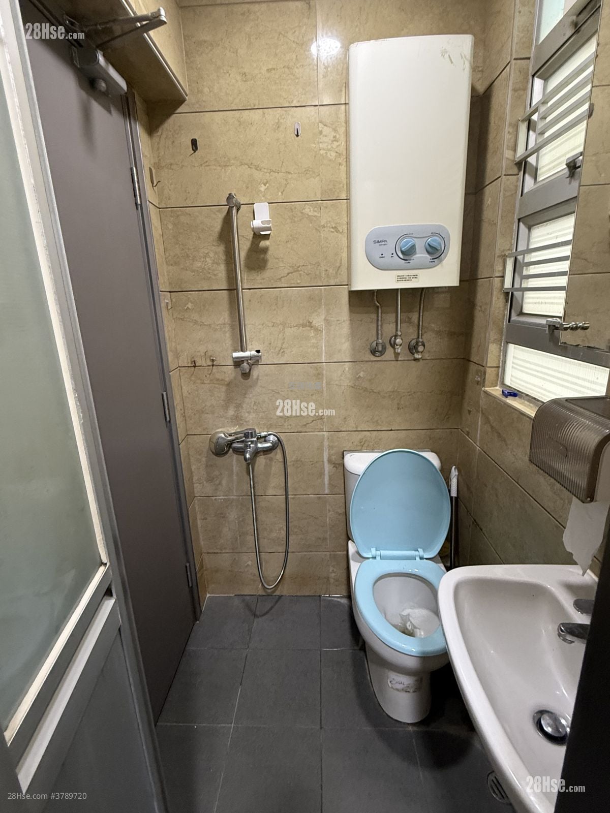 乐兴大厦 租盘 2 房 383 平方尺