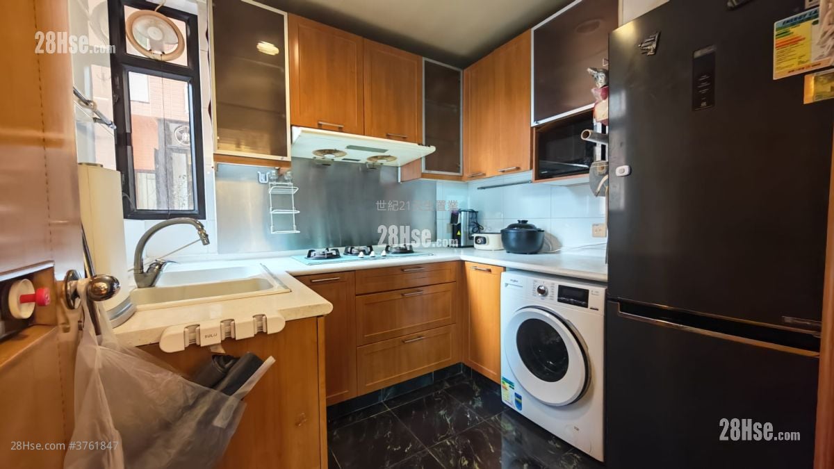 Aegean Coast Rental 4 Bedrooms , 2 Bathrooms 741 ft²