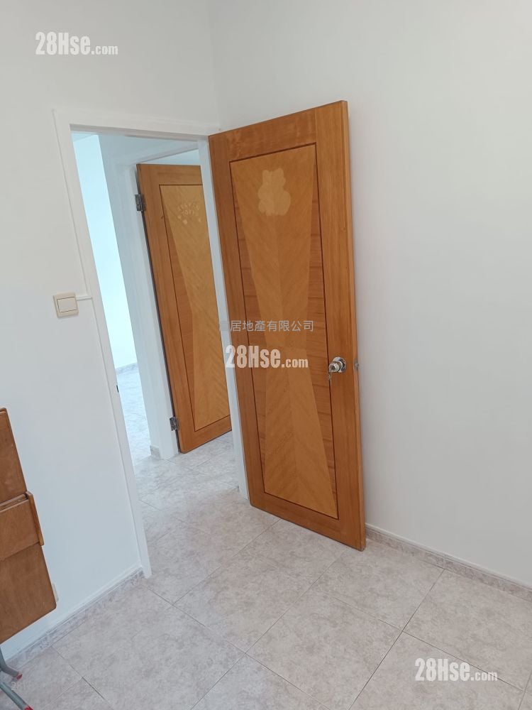 Cheong Ming Building Rental 2 Bedrooms , 1 Bathroom 457 ft²