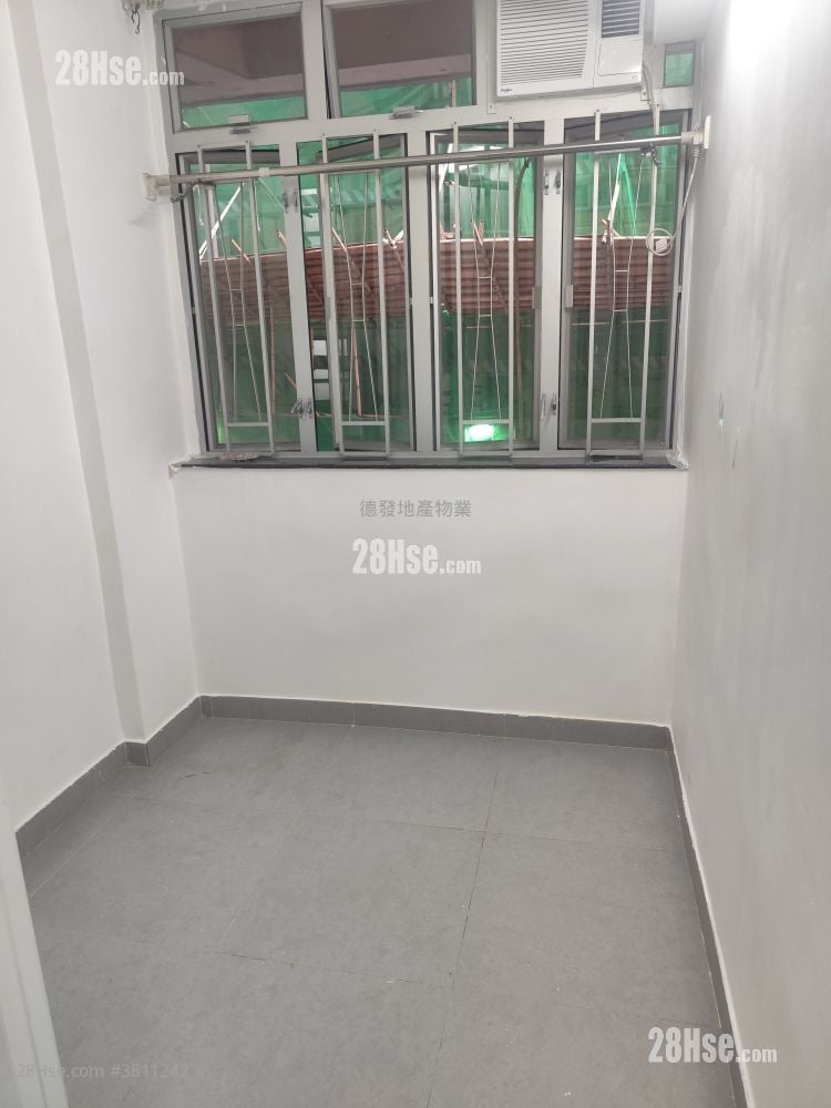 千岁大厦 租盘 1 房 , 1 浴室 190 平方尺