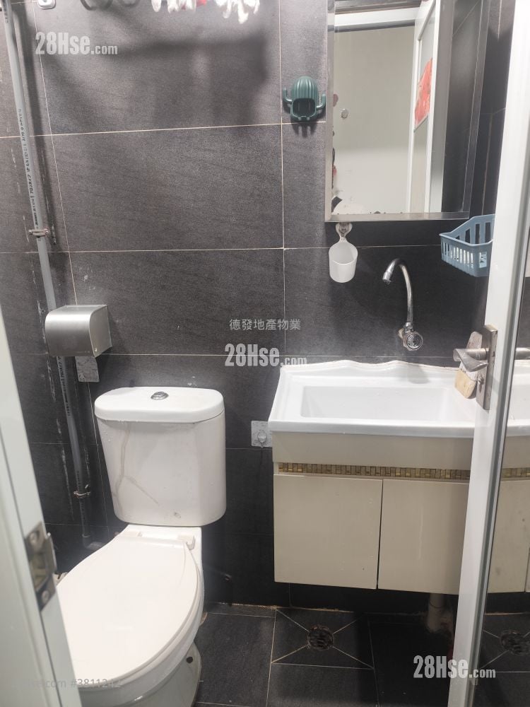 千岁大厦 租盘 1 房 , 1 浴室 190 平方尺